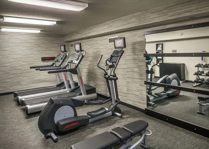 Courtyard By Marriott Norfolk Downtown